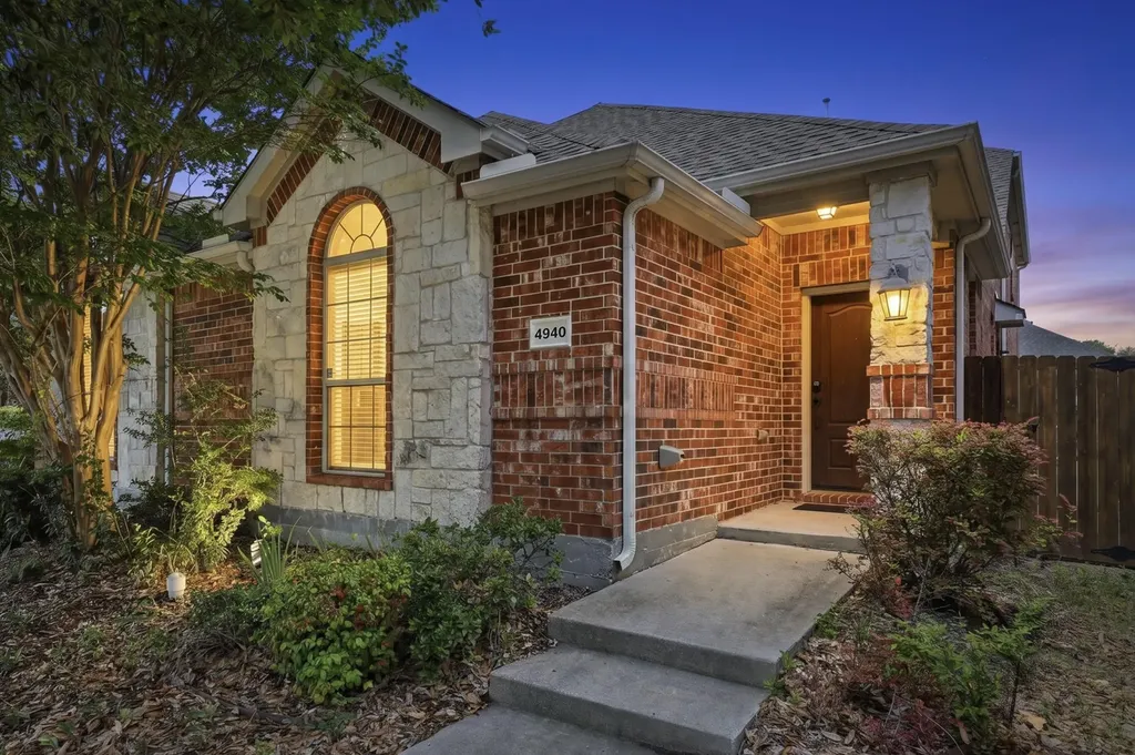 4940 Stray Creek Lane Mckinney TX 75070