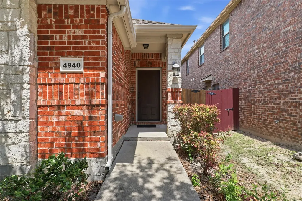 4940 Stray Creek Lane Mckinney TX 75070