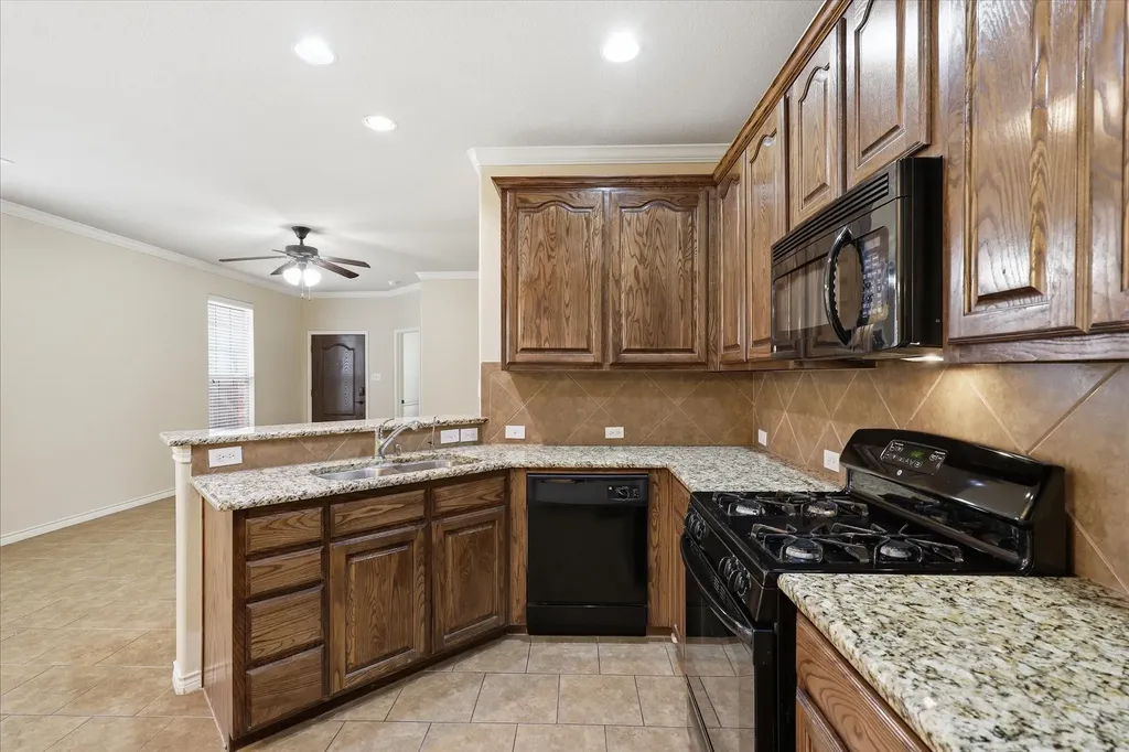 4940 Stray Creek Lane Mckinney TX 75070