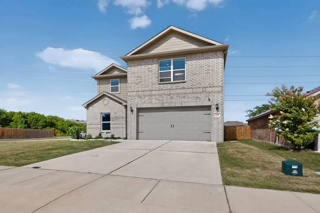 218 Banjo Trail Newark TX 76071