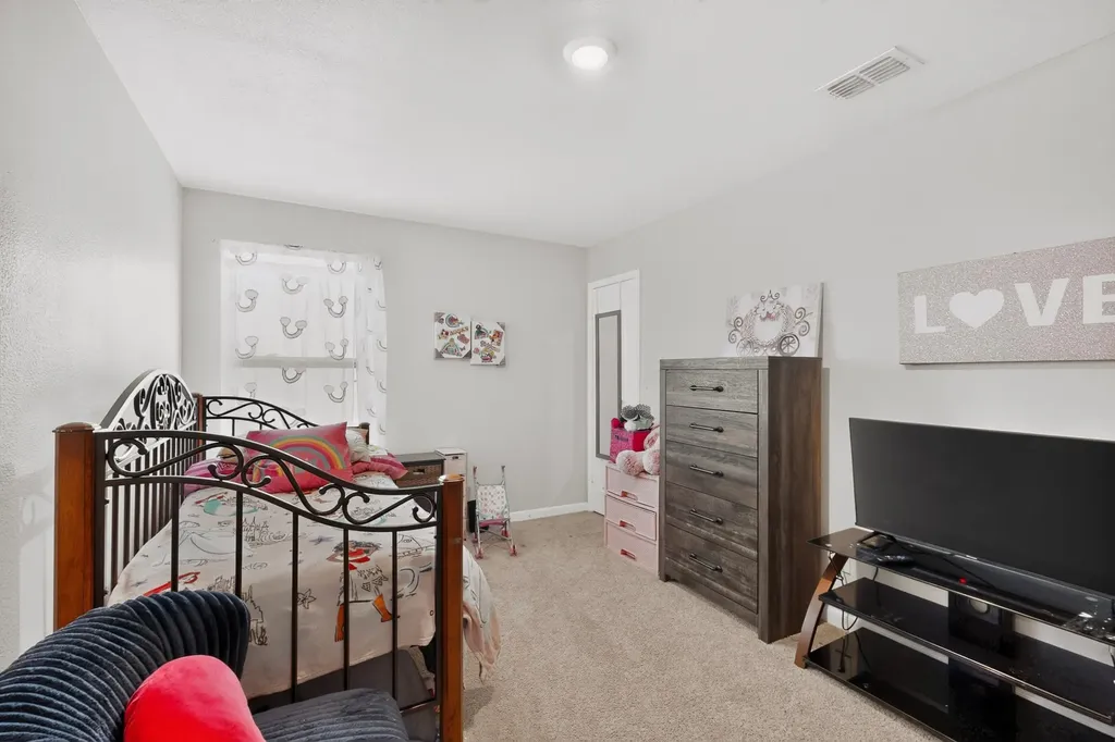 218 Banjo Trail Newark TX 76071