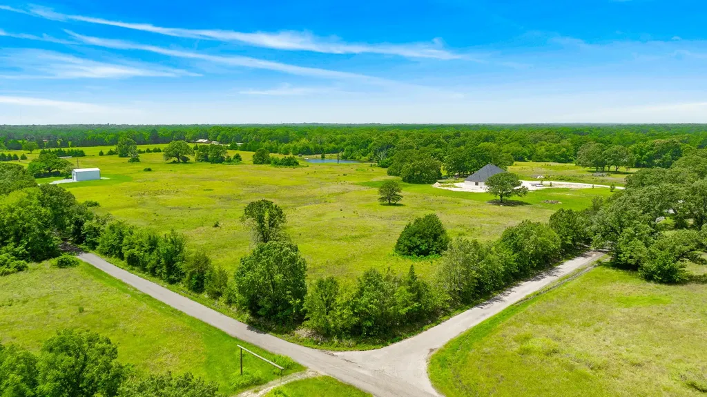37 County Road 34710 Paris TX 75460