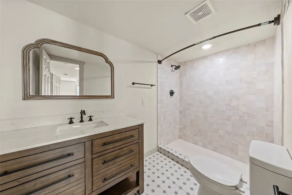 3724 N 24th Street Waco TX 76708