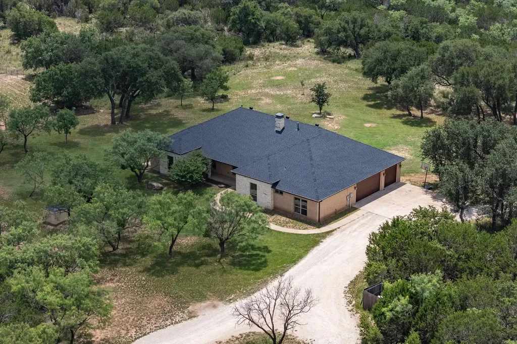 7833 Fm 89 Tuscola TX 79562