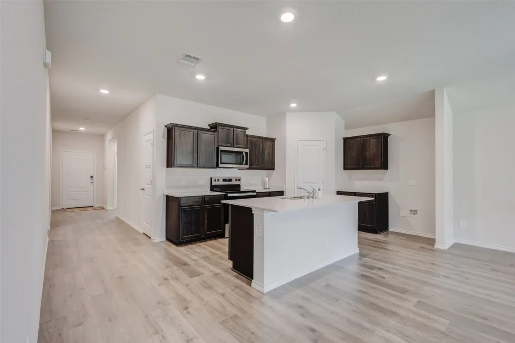 13109 Enclave Parkway Providence Village TX 76227