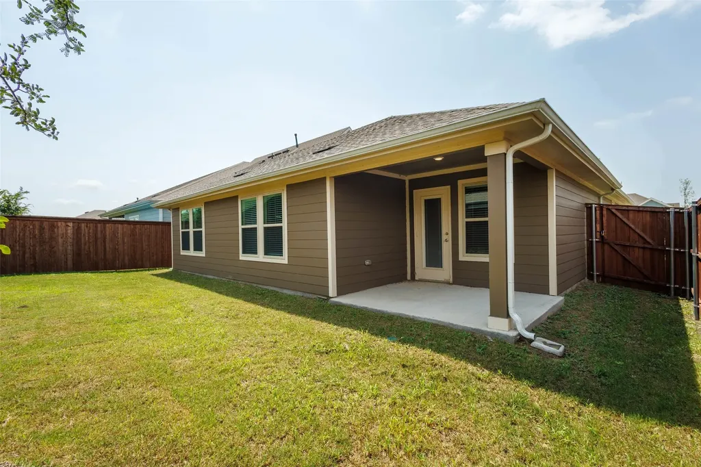 13109 Enclave Parkway Providence Village TX 76227
