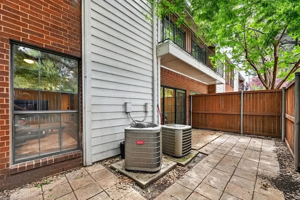 5100 Verde Valley Lane Dallas TX 75254