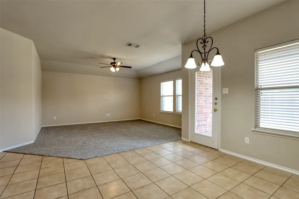 2513 Wynngate Drive Seagoville TX 75159