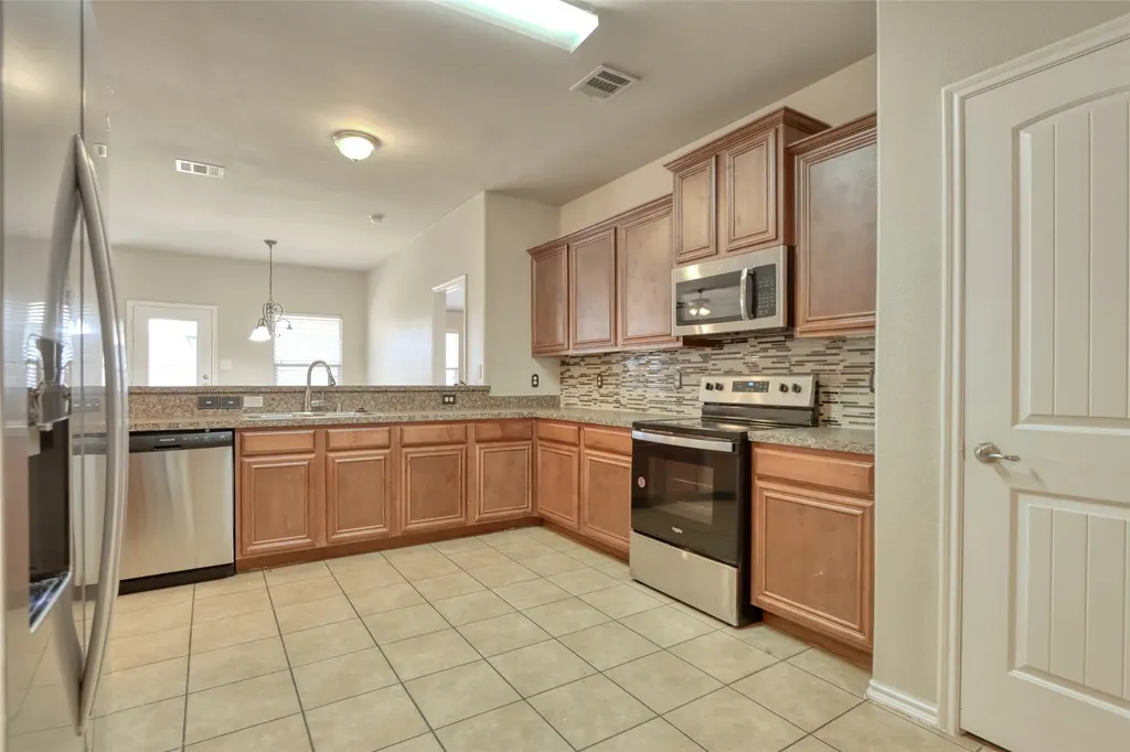 2513 Wynngate Drive Seagoville TX 75159