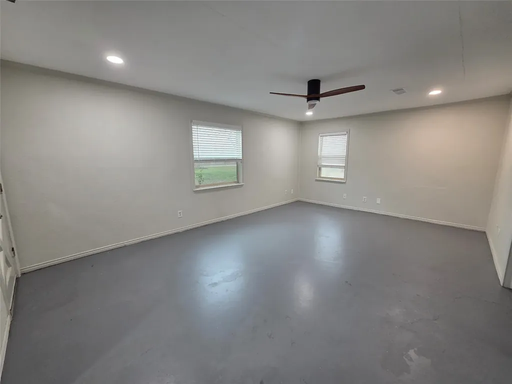 484 County Road 1206 Savoy TX 75479
