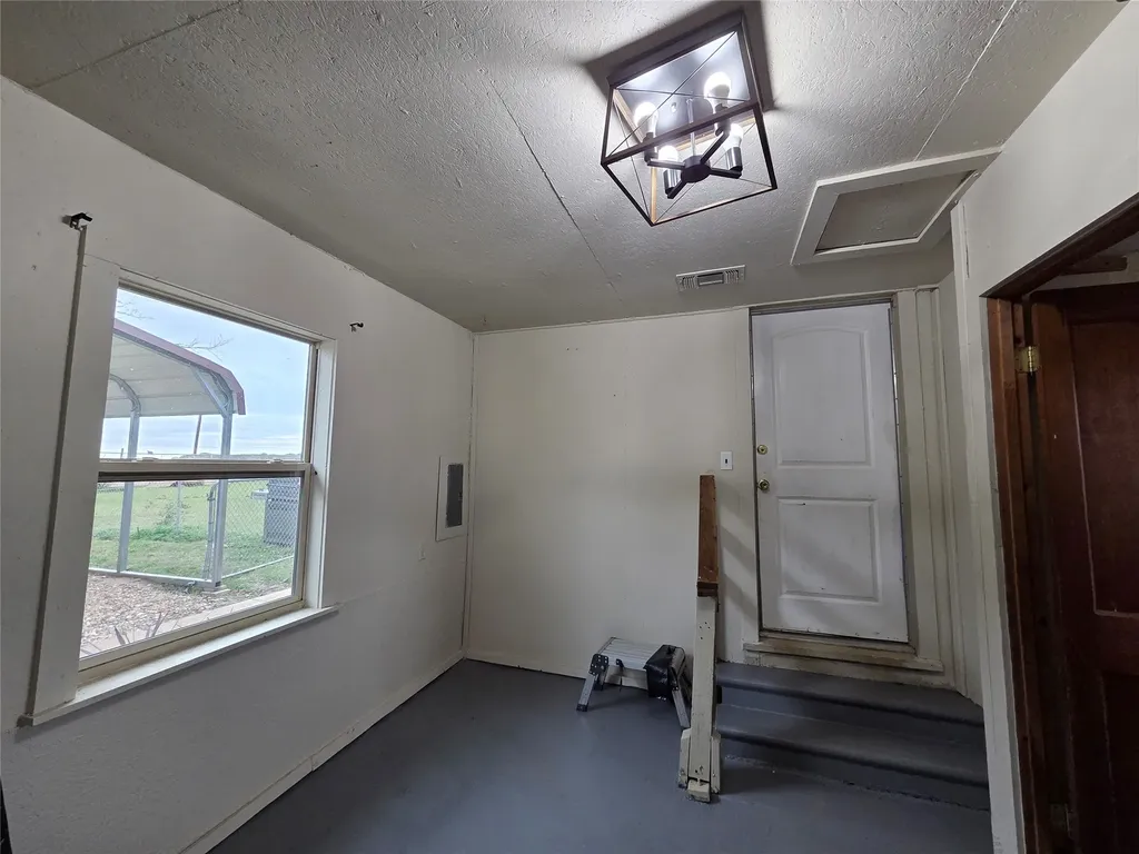 484 County Road 1206 Savoy TX 75479