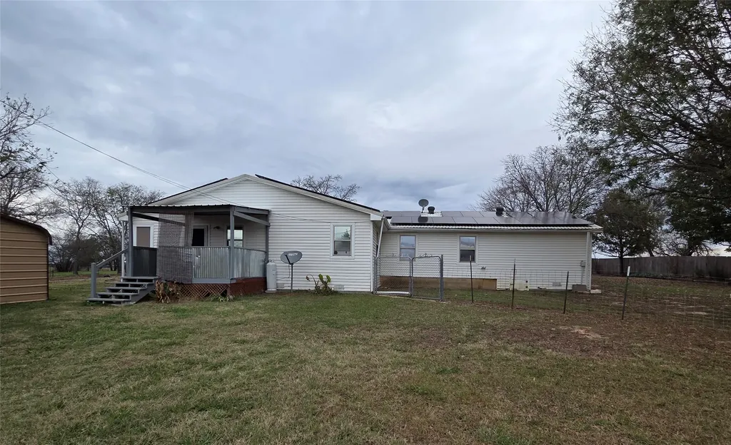 484 County Road 1206 Savoy TX 75479