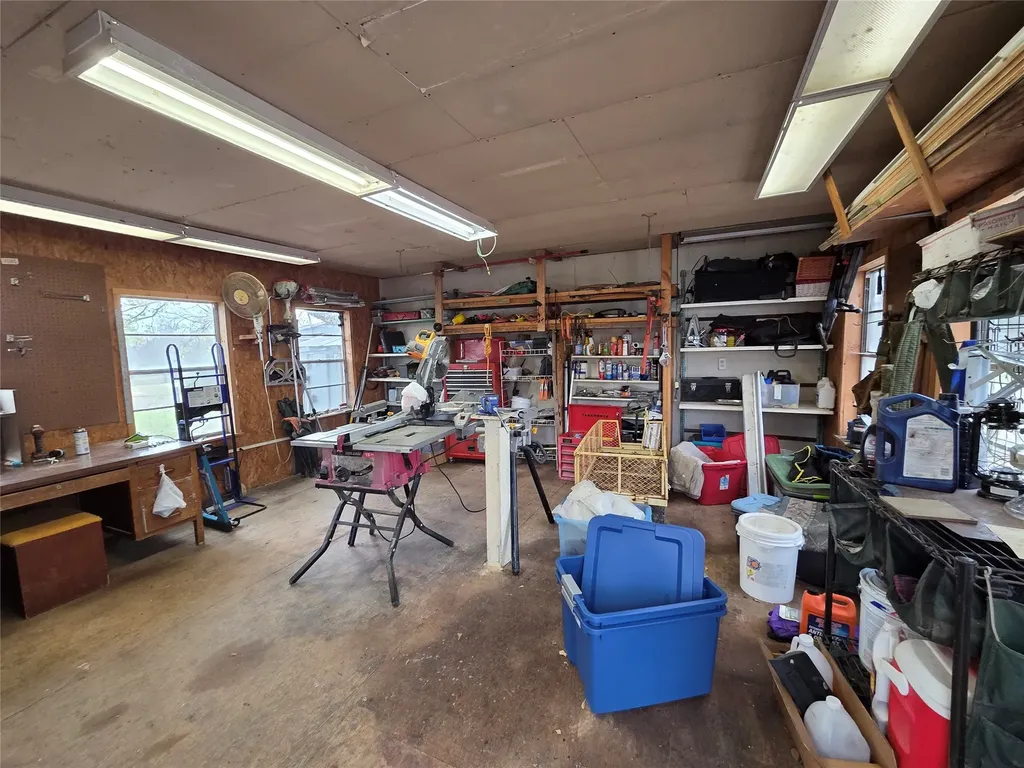 484 County Road 1206 Savoy TX 75479