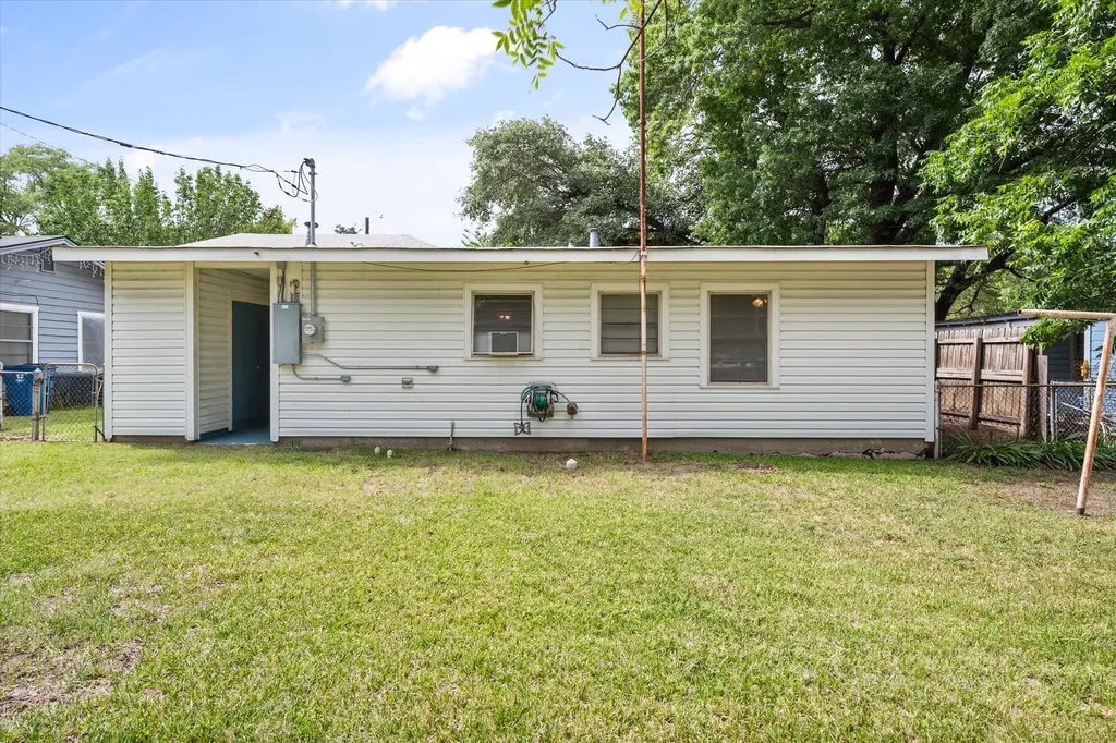 2909 W Collin Street Corsicana TX 75110