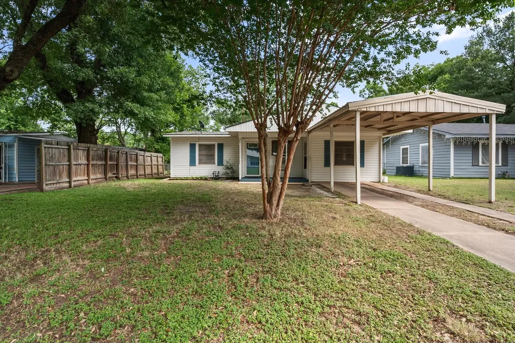 2909 W Collin Street Corsicana TX 75110