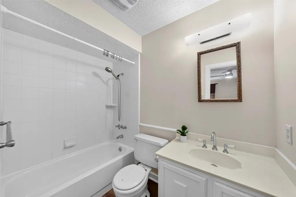 4608 Gleneagle Street Mesquite TX 75150