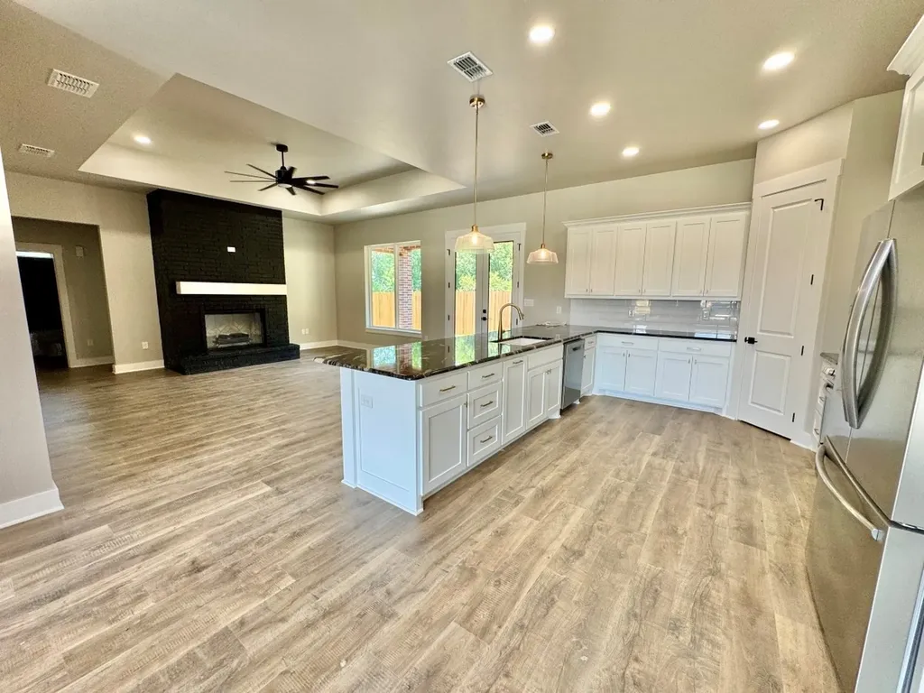984 Mallard Drive Lindale TX 75771