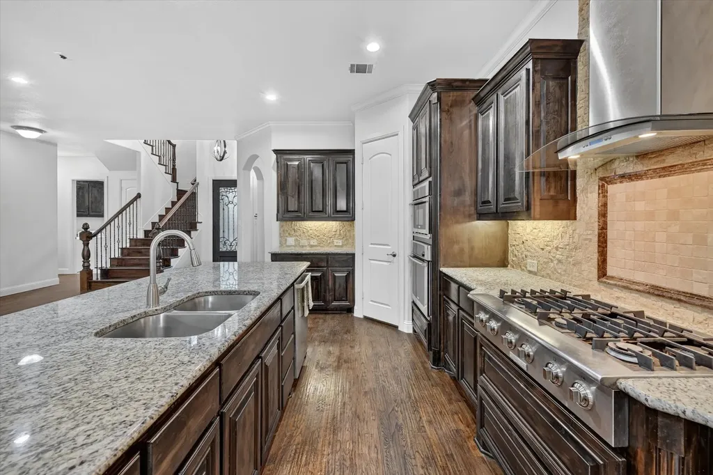 5717 Naples Drive Flower Mound TX 75028