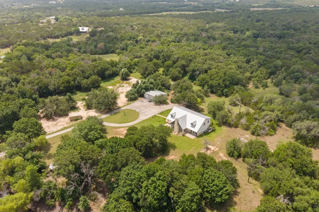1127 Mallard Lane Glen Rose TX 76043