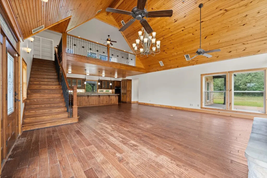 1127 Mallard Lane Glen Rose TX 76043