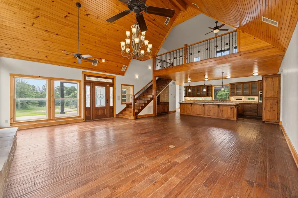 1127 Mallard Lane Glen Rose TX 76043