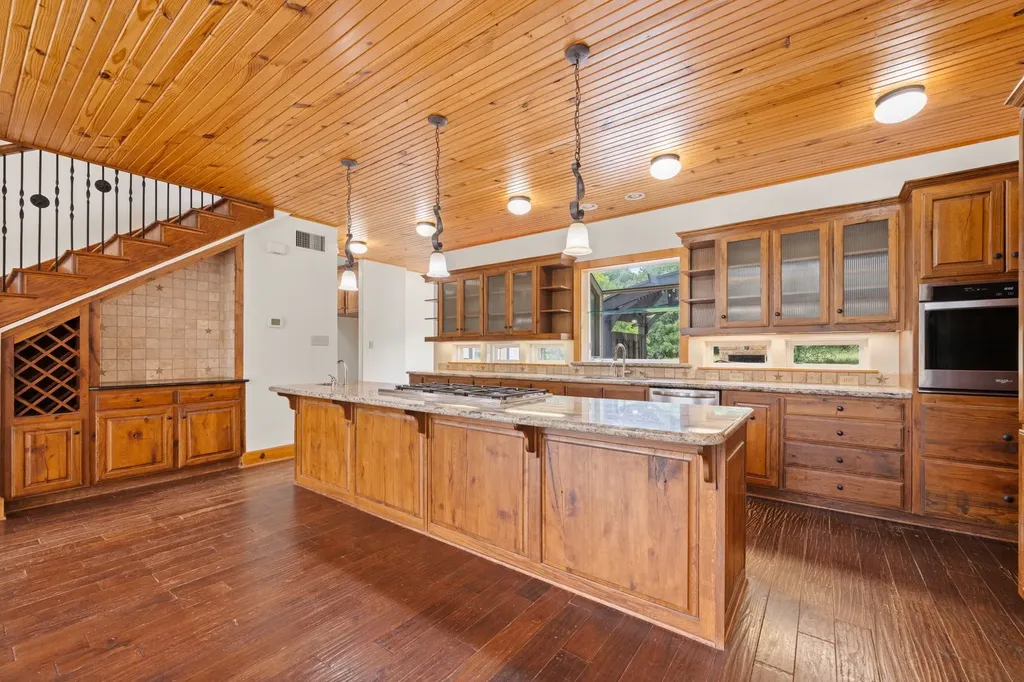 1127 Mallard Lane Glen Rose TX 76043