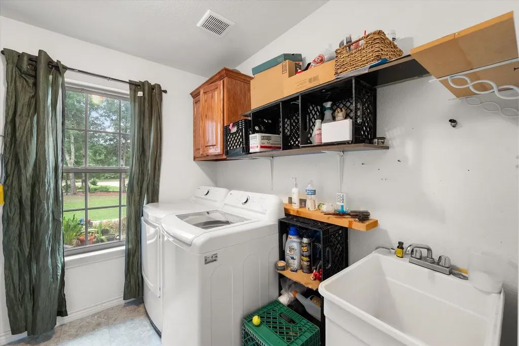 123 Clubhouse Drive Corsicana TX 75109