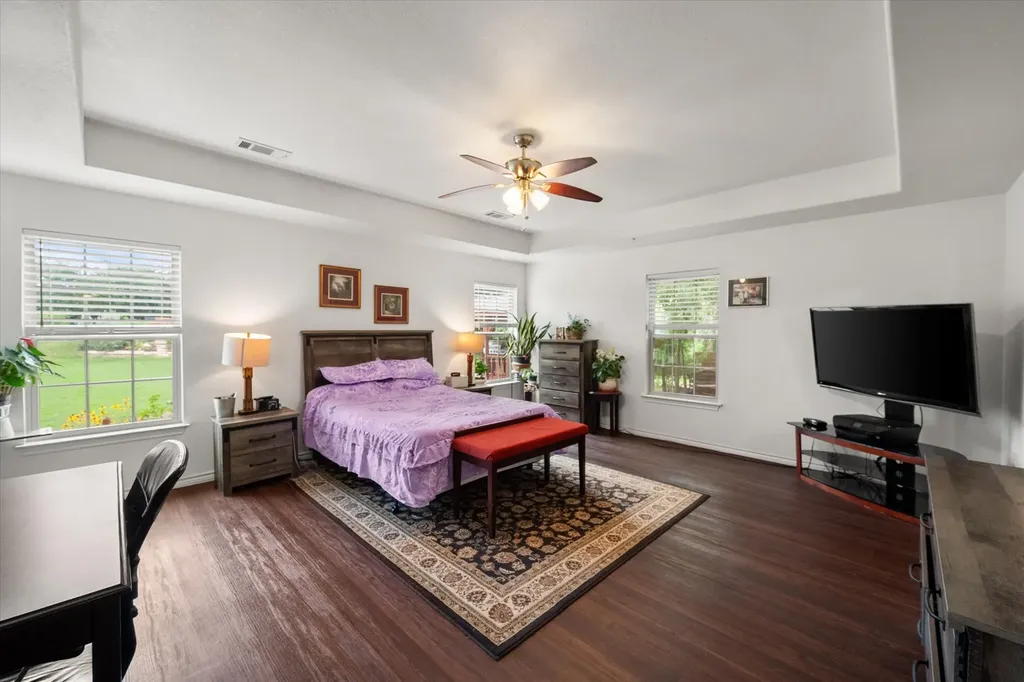 123 Clubhouse Drive Corsicana TX 75109
