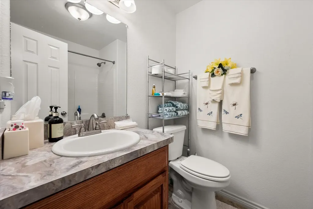 123 Clubhouse Drive Corsicana TX 75109