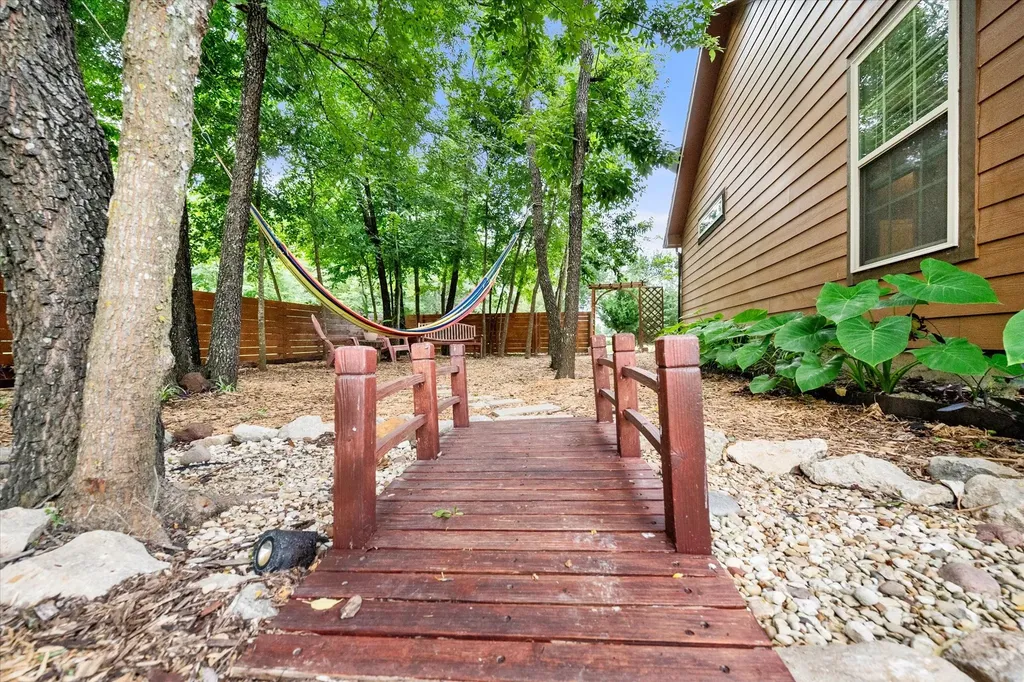 123 Clubhouse Drive Corsicana TX 75109