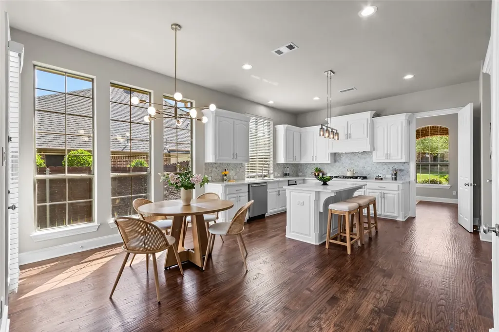 632 Duke Saxony Drive Lewisville TX 75056