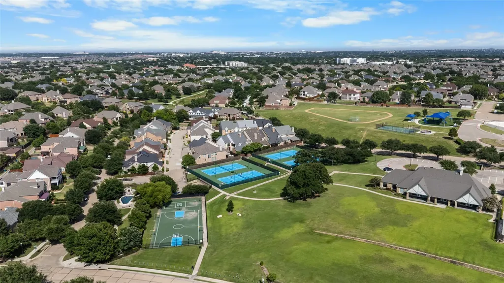 632 Duke Saxony Drive Lewisville TX 75056