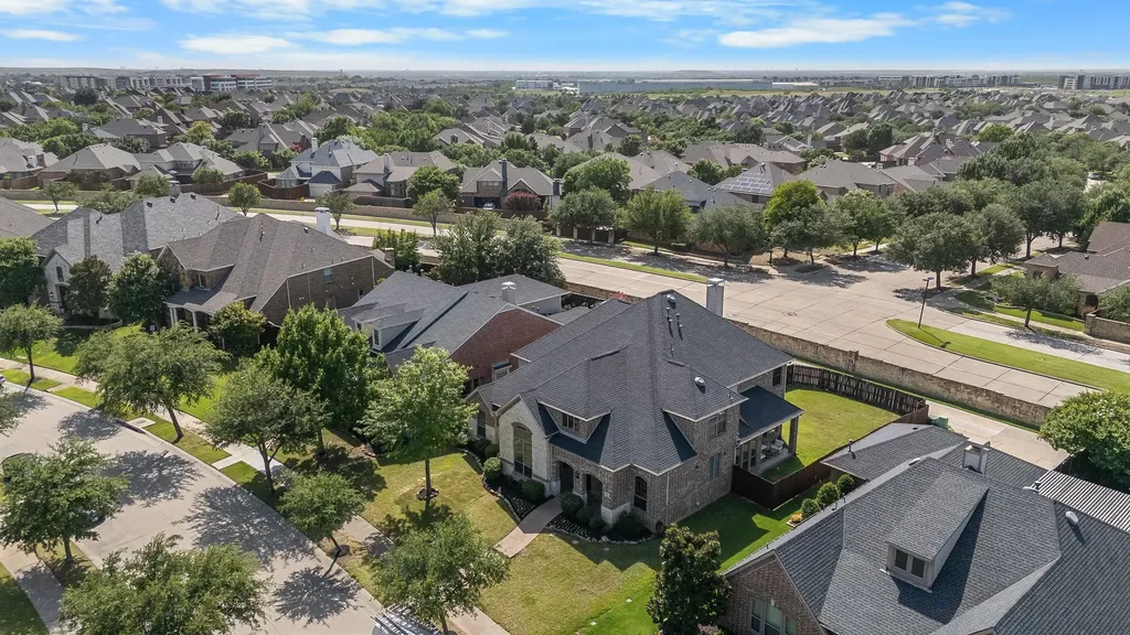 632 Duke Saxony Drive Lewisville TX 75056