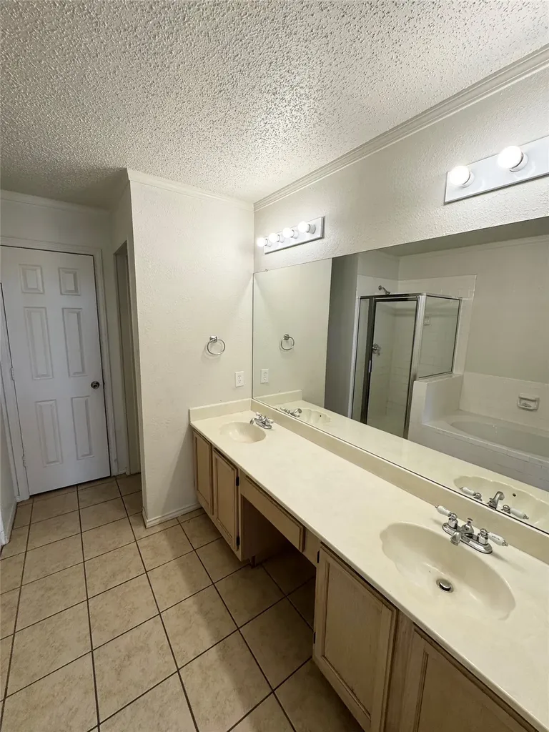 1506 Shalain Drive Garland TX 75040