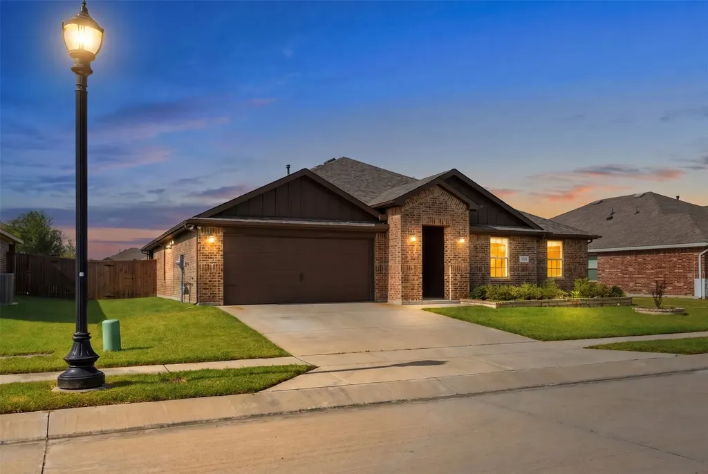415 Boston Road Fate TX 75189