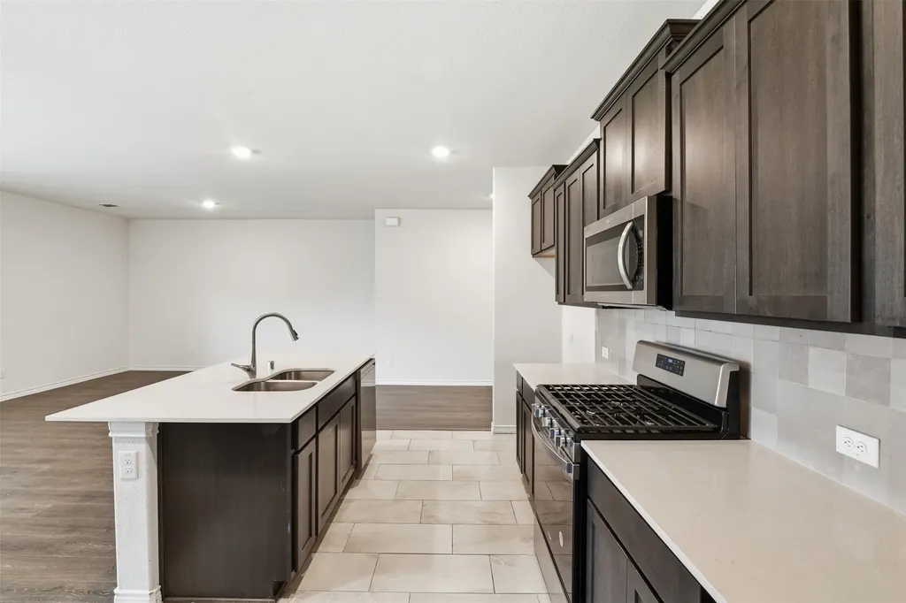 415 Boston Road Fate TX 75189