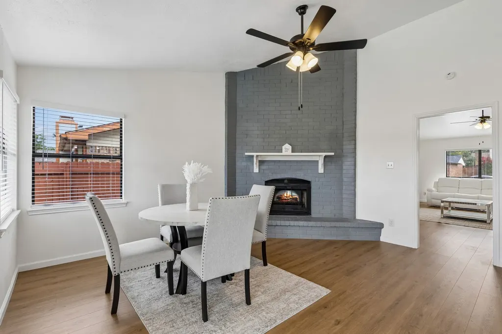 2217 Sharpshire Lane Arlington TX 76014