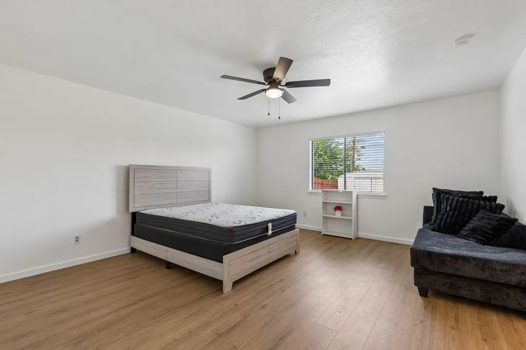 2217 Sharpshire Lane Arlington TX 76014