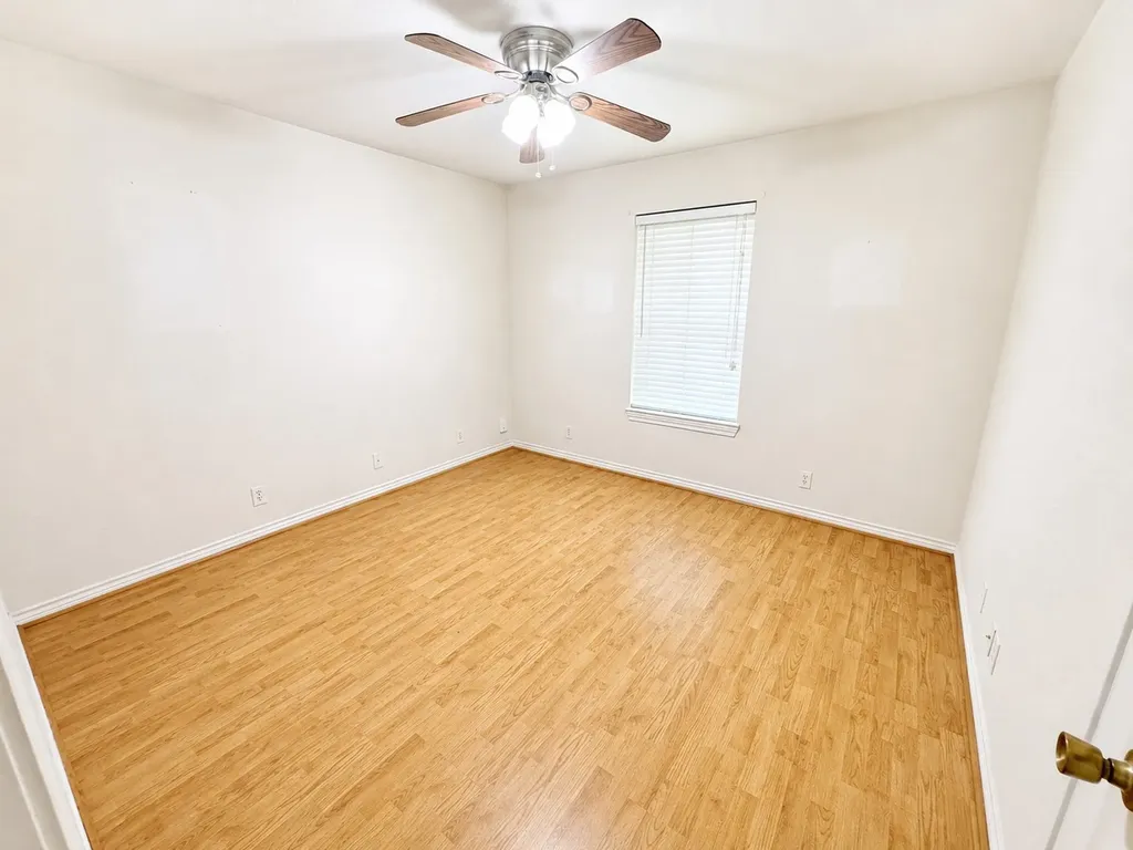 503 Lasalle Street Bowie TX 76230