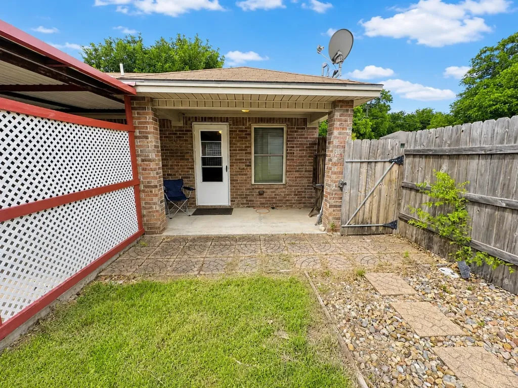 503 Lasalle Street Bowie TX 76230