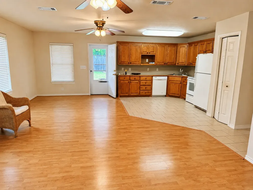 503 Lasalle Street Bowie TX 76230