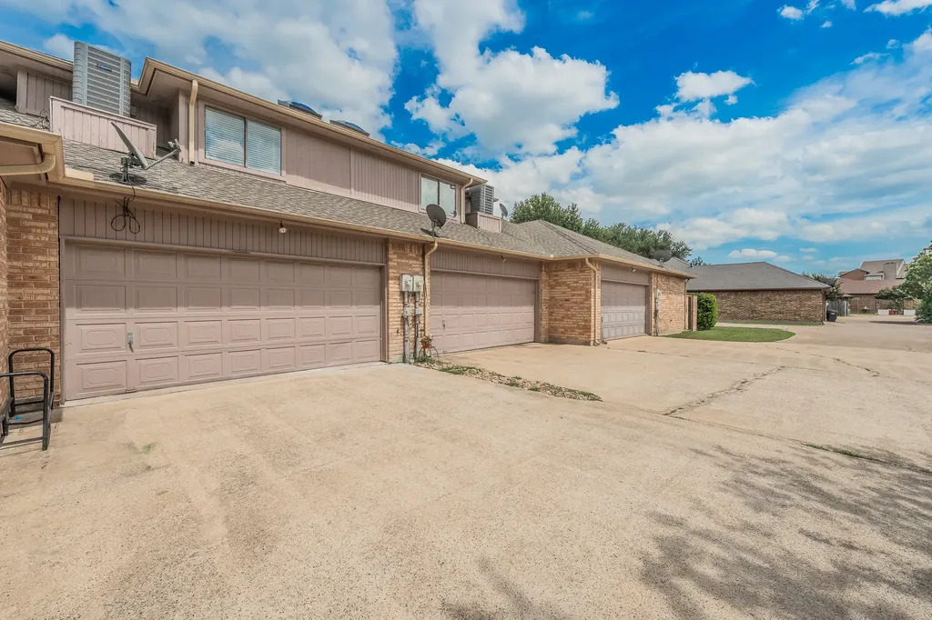 5893 Westhaven Drive Fort Worth TX 76132