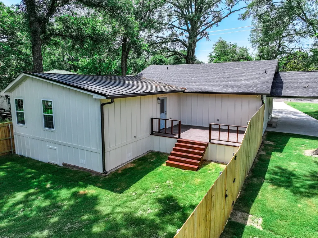 200 Whitworth Street Sulphur Springs TX 75482