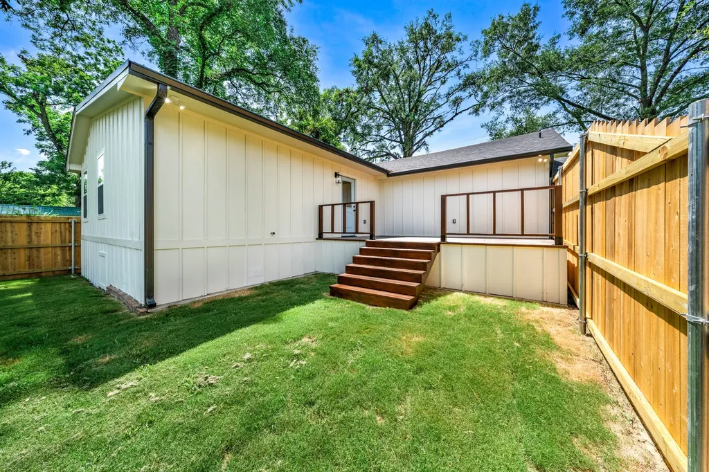 200 Whitworth Street Sulphur Springs TX 75482