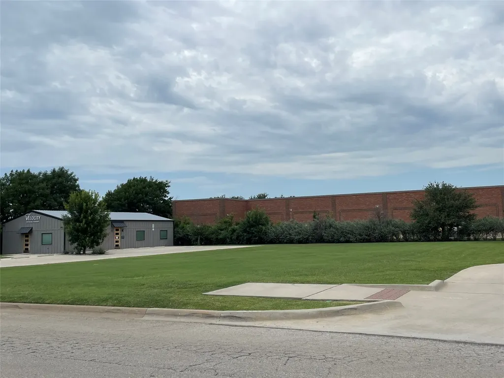 2002 Emery Street Denton TX 76201