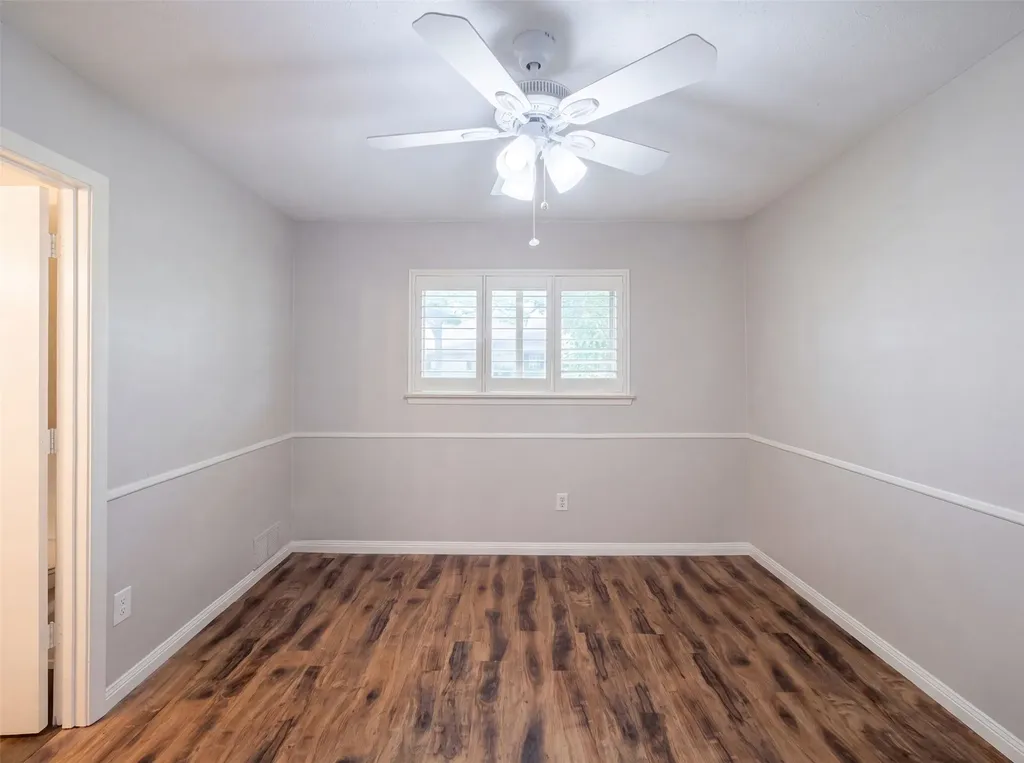 1618 Woodcrest Lane Carrollton TX 75006