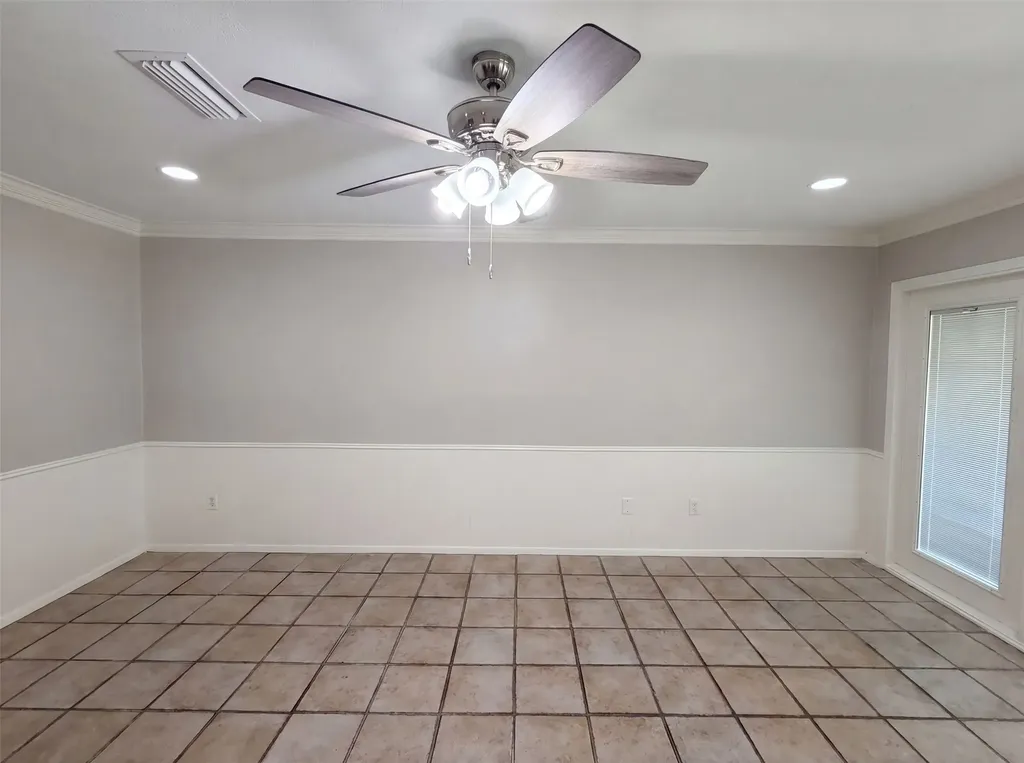 1618 Woodcrest Lane Carrollton TX 75006