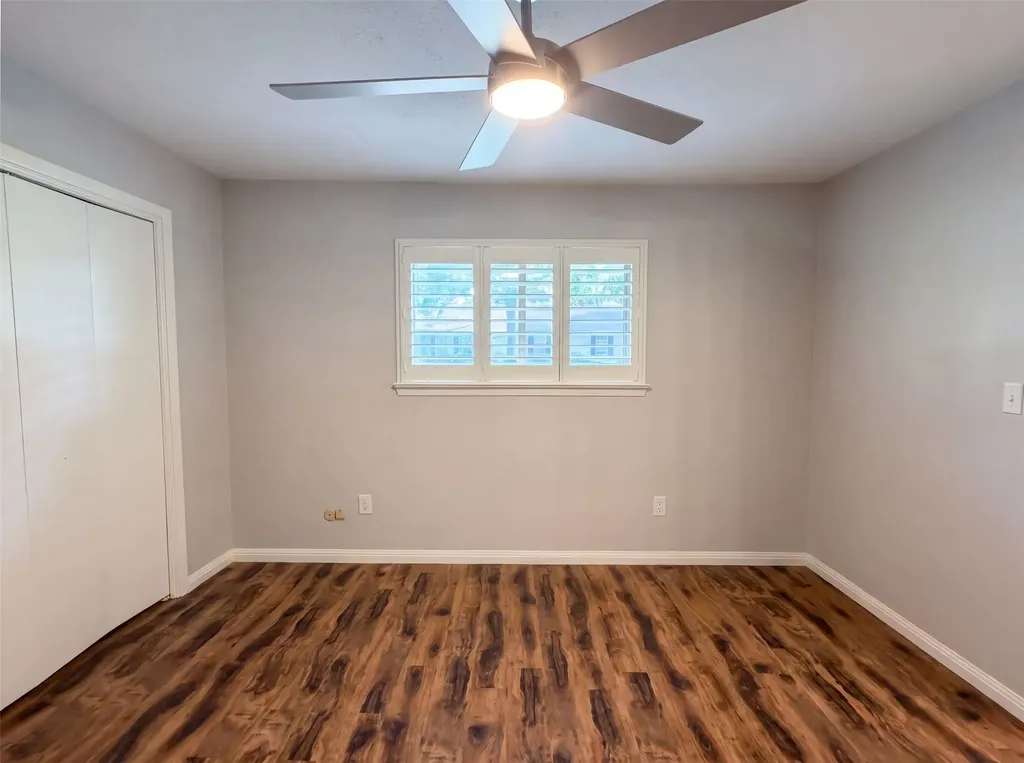 1618 Woodcrest Lane Carrollton TX 75006