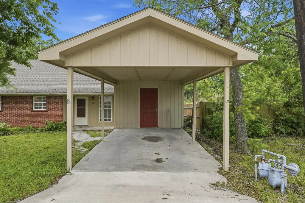 106 Shaw Street Tom Bean TX 75491