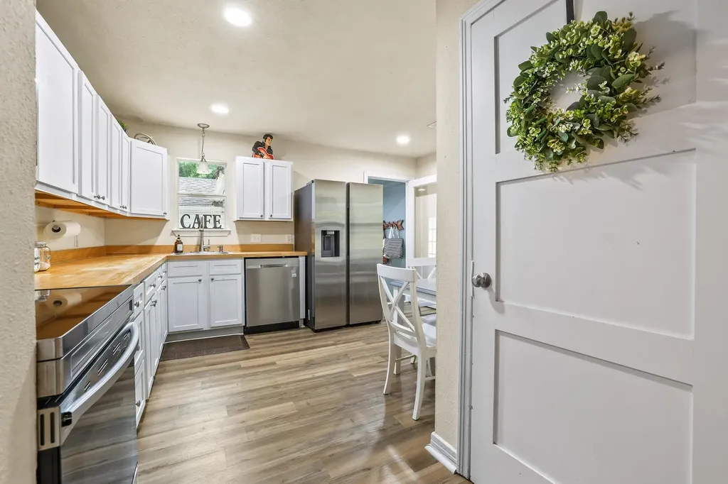 1718 N Shannon Street Sherman TX 75092